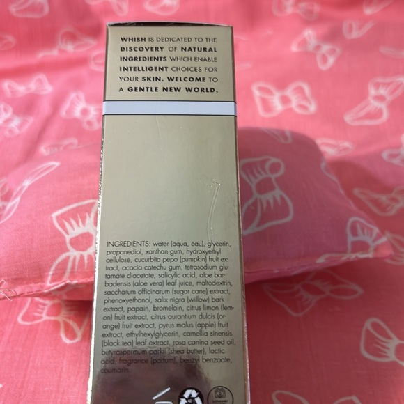 Whish Exfoliating Foot Mask - Picture 5 of 5